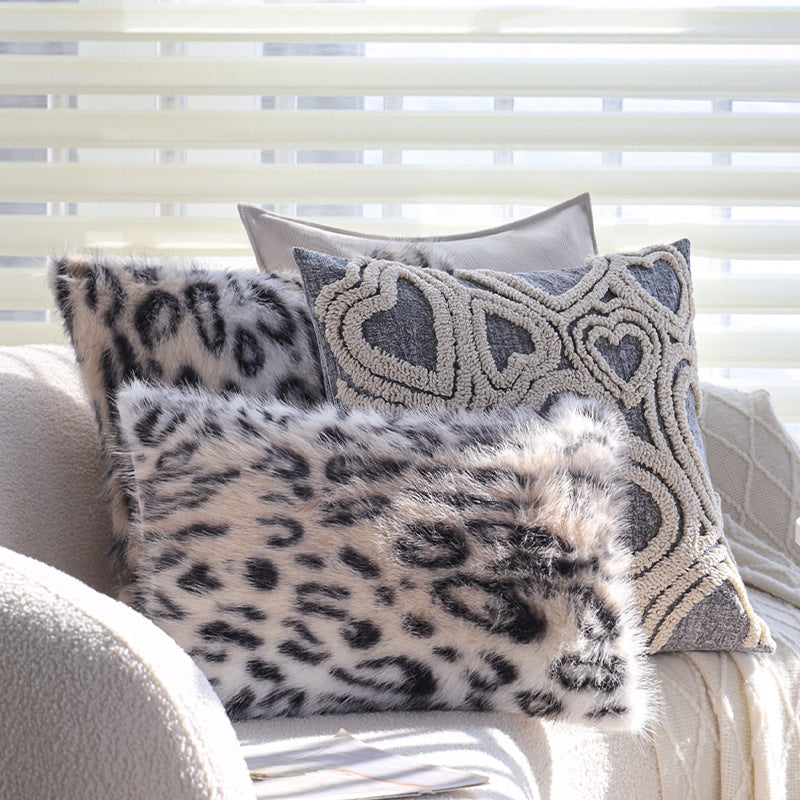 Elegant and modern pillow