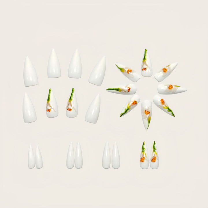 Artificial nails in floral 3D design Stornfield