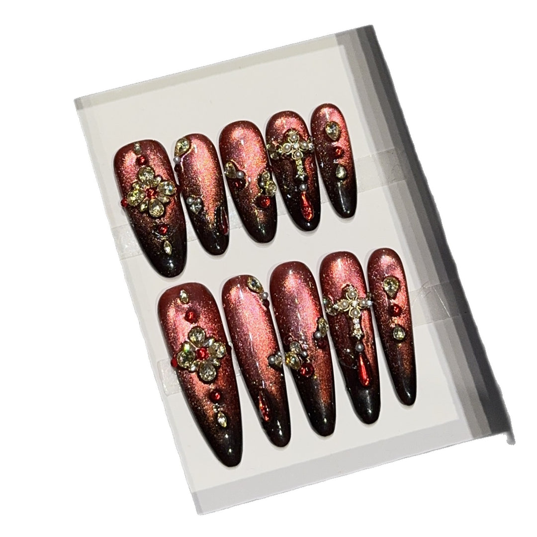 Glamorous and Artistic Nail Tips Stornfield