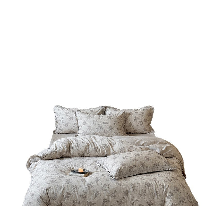 Bedding set in vintage look made of linen-cotton blend with fine floral print, ruffled border and reversible function