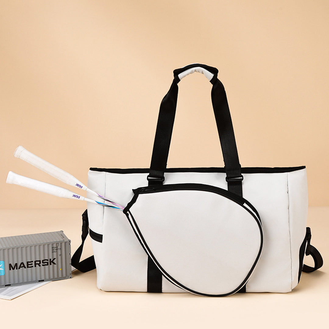 Sports and leisure bag with innovative compartment layout Stornfield