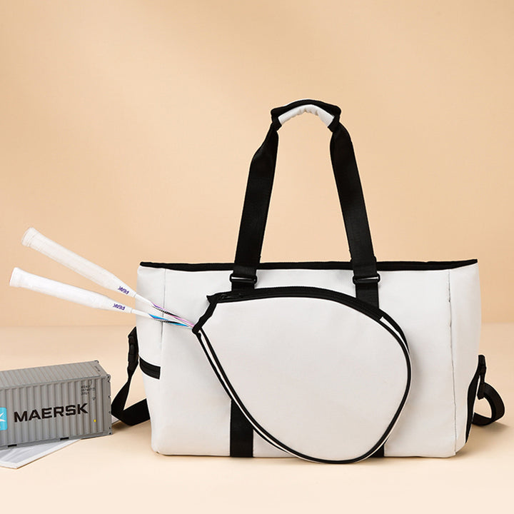 Sports and leisure bag with innovative compartment layout Stornfield