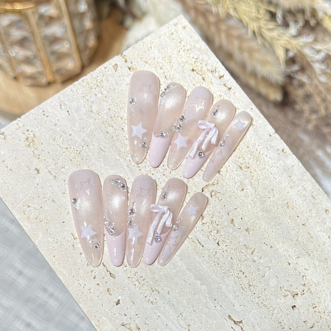 Elegant Starry Inspired Press-On Nail Art Set Stornfield