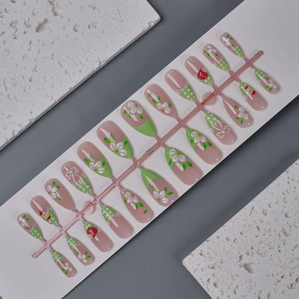 Artistic Floral Press-On Nail Art Collection Stornfield