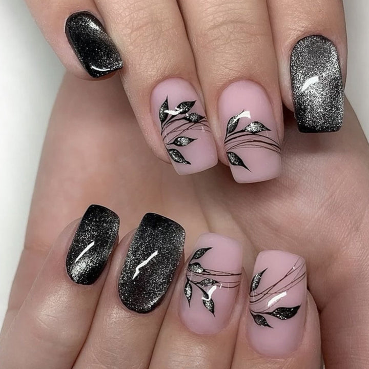 Artistic and elegant nail art with floral pattern Stornfield