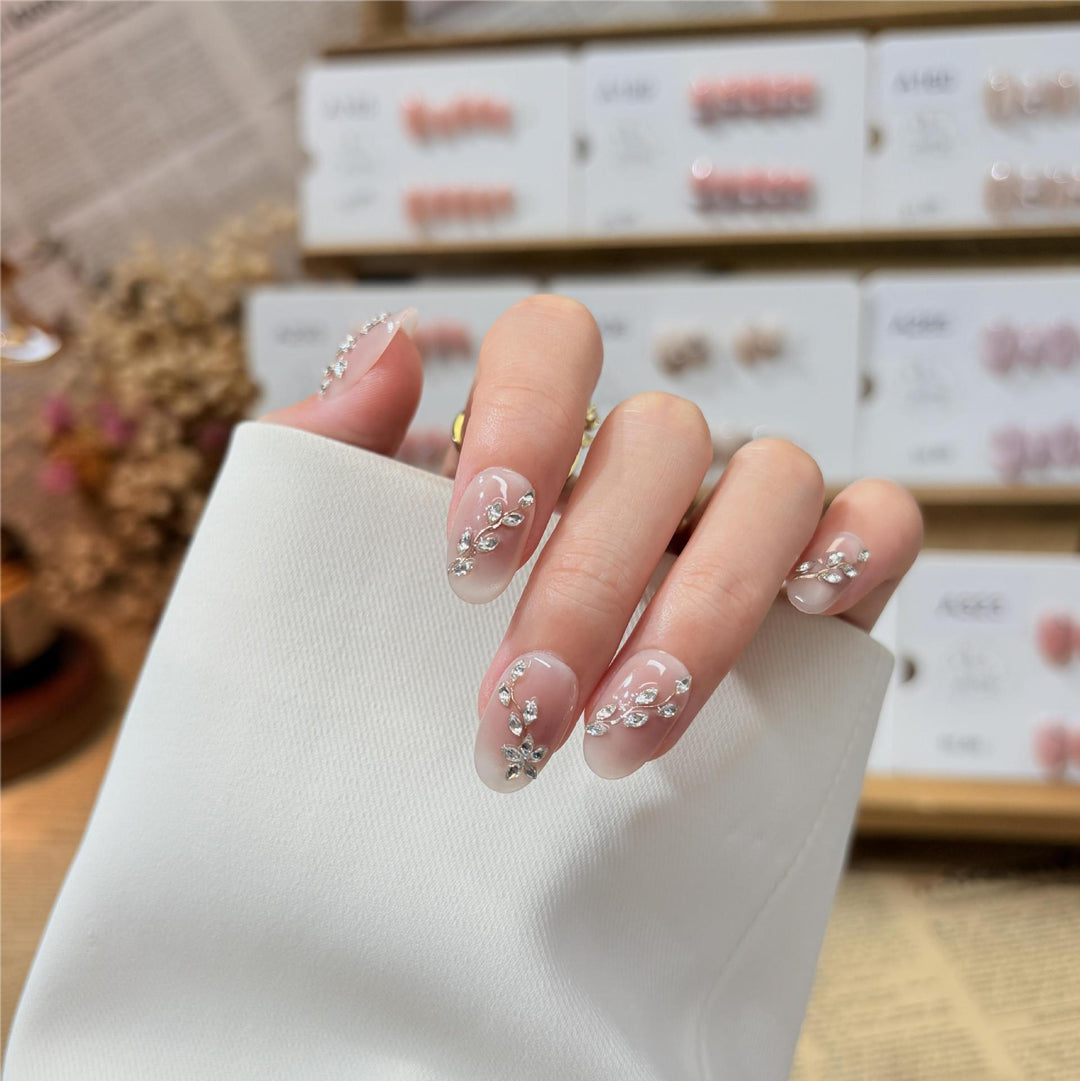 Elegant Rhinestone-Embellished Press-On Nail Set Stornfield