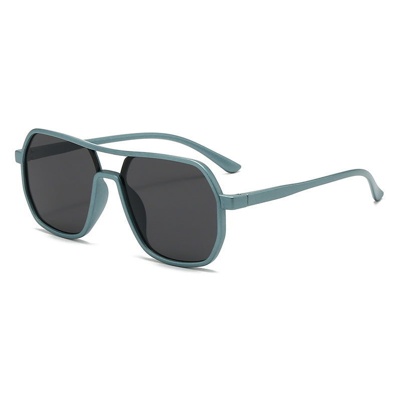 Women's trendy oversized sunglasses in modern design Stornfield