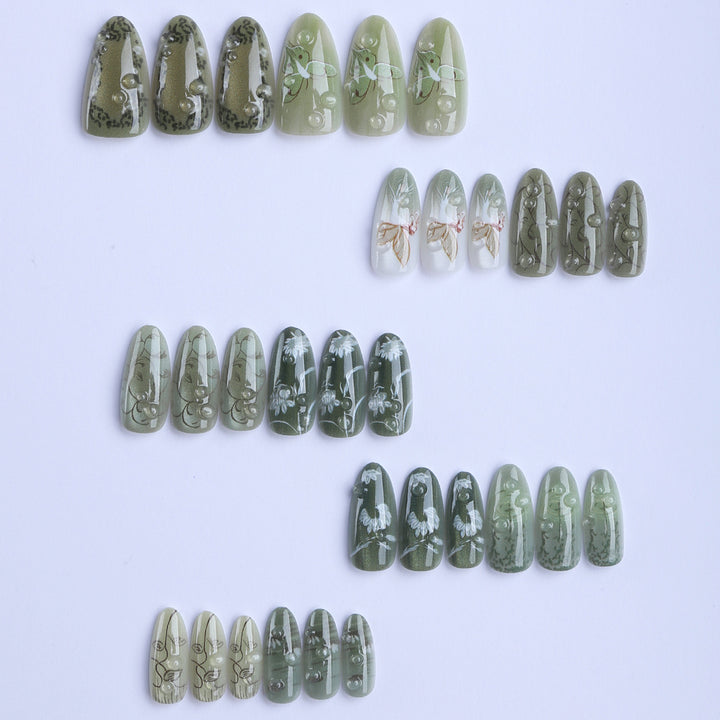 Artificial fingernails with handmade natural motifs Stornfield