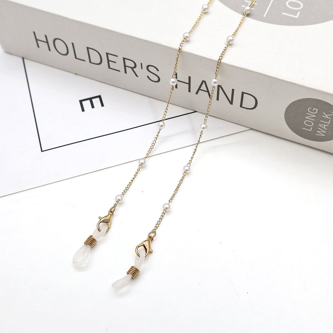 Elegant Cross-Embellished Eyewear Chain Stornfield