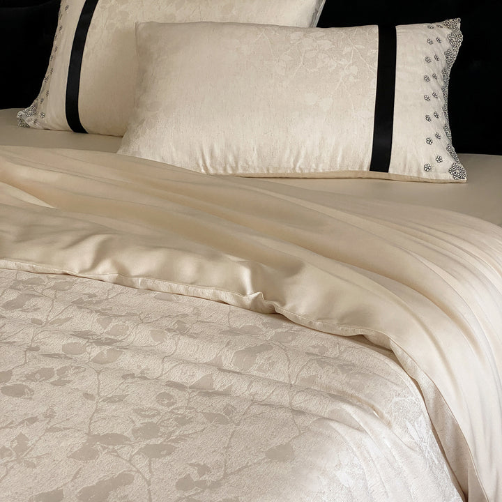 Luxury Embroidered Satin Duvet Cover and Pillowcase Set