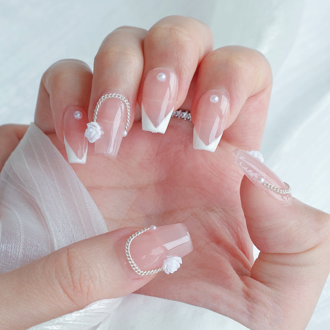 Butterfly-Embellished Press-On Nail Set