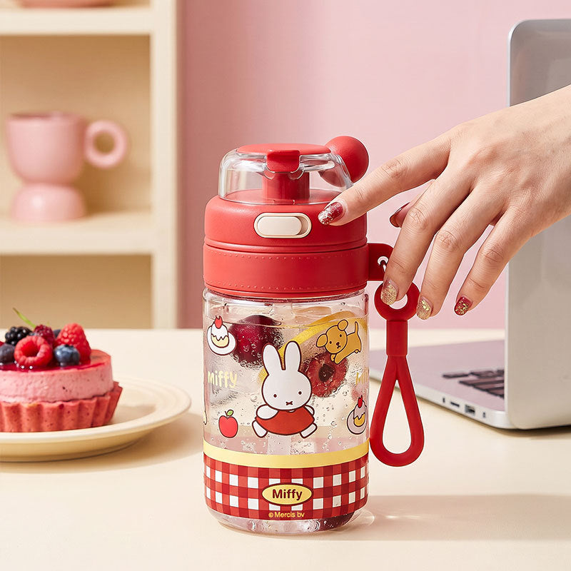 Women's sports bottle with interactive lid and cute animal design Stornfield