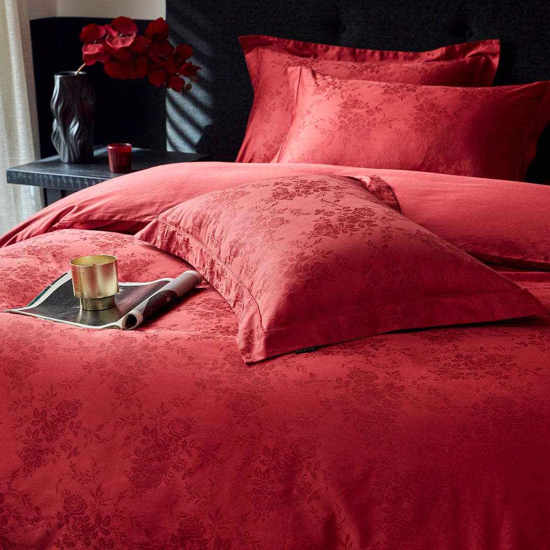 Premium bedding set made of cotton satin with subtle jacquard embossing and concealed zipper
