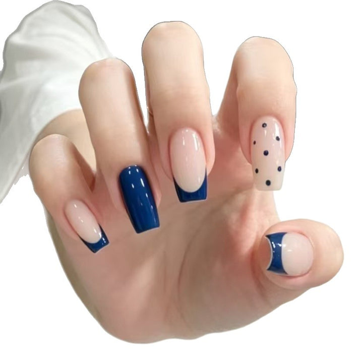 Stylish French Tip Nail Extensions