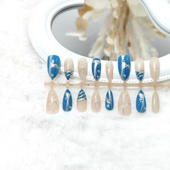 Artificial nails with creative shimmer design Stornfield
