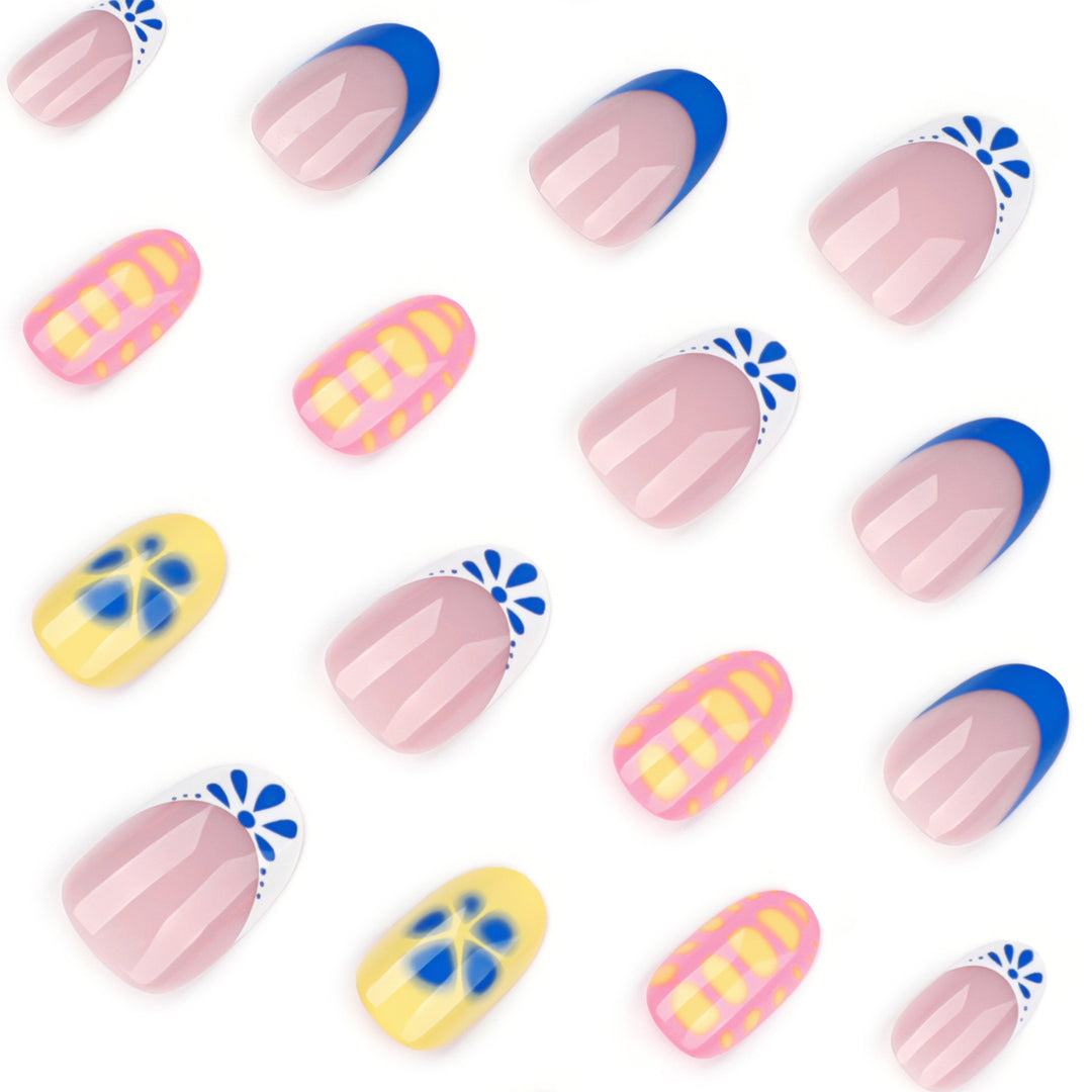 Artificial nail art with colorful summer design Stornfield