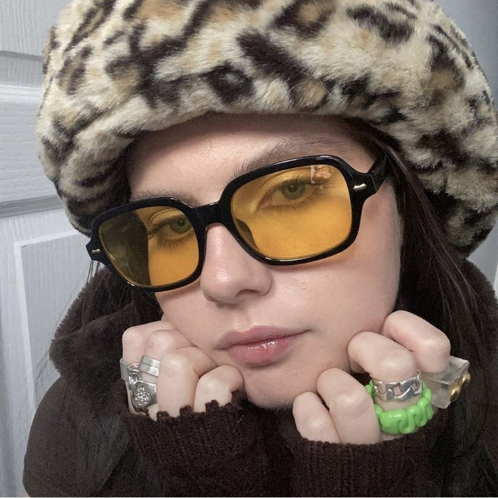 Ladies fashionable sunglasses with angular frame and yellow lenses Stornfield