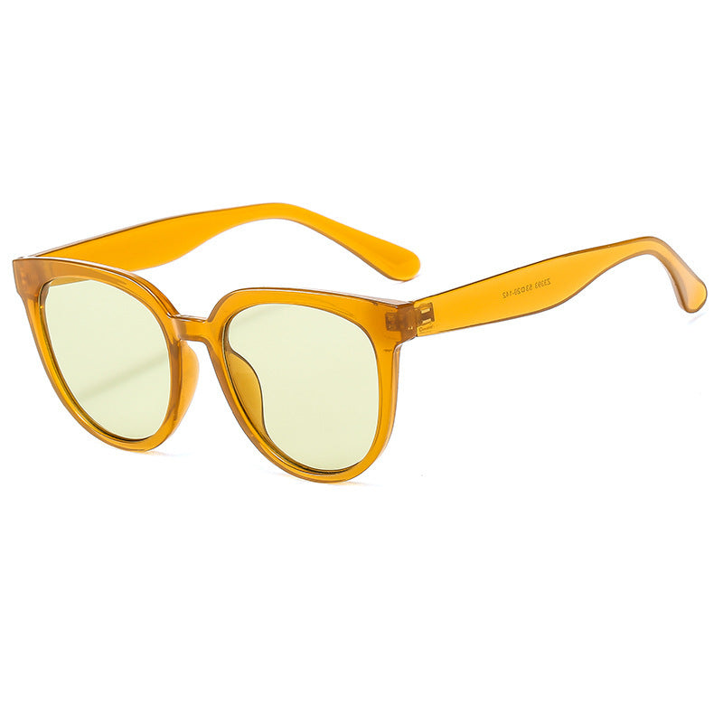 Women's sunglasses with unique cat-eye design and polarized lenses Stornfield