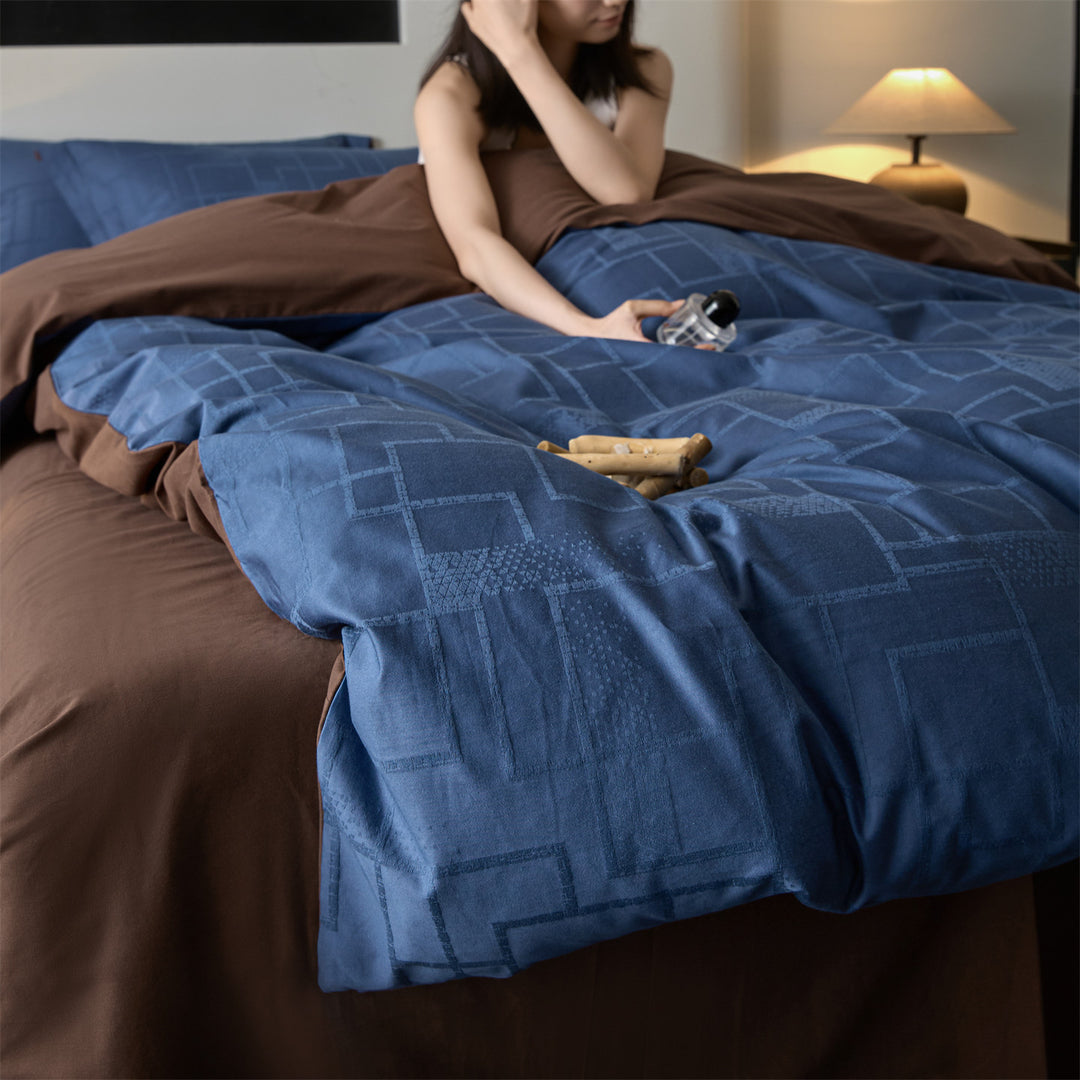 Reversible Jacquard Leopard Duvet Cover Set