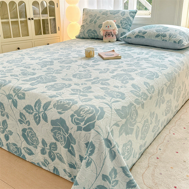 Reversible lightweight bedspread with floral butterfly jacquard texture