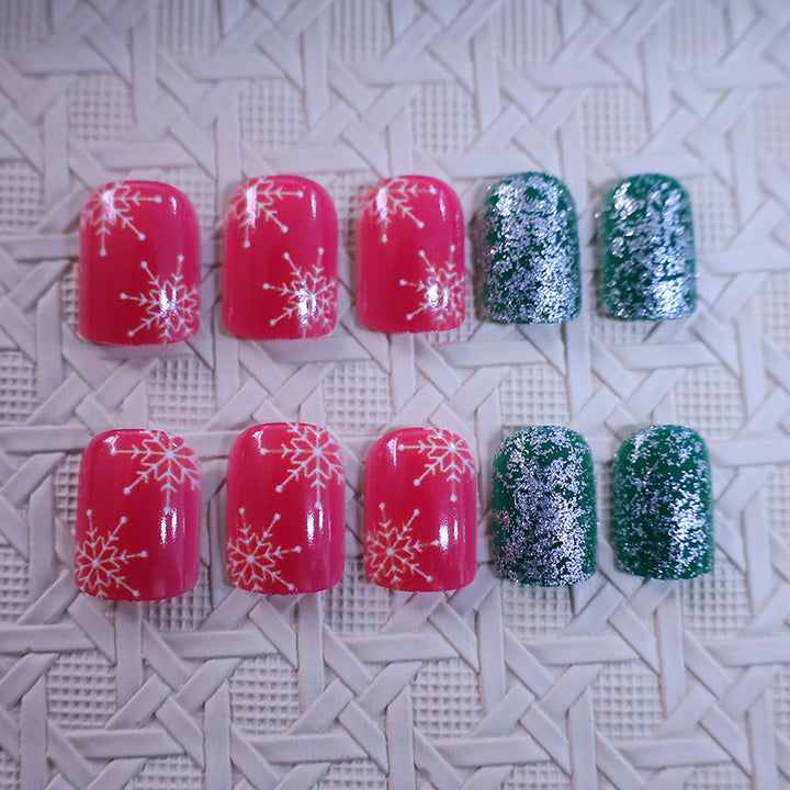 Festive Holiday Themed Nail Art Stornfield