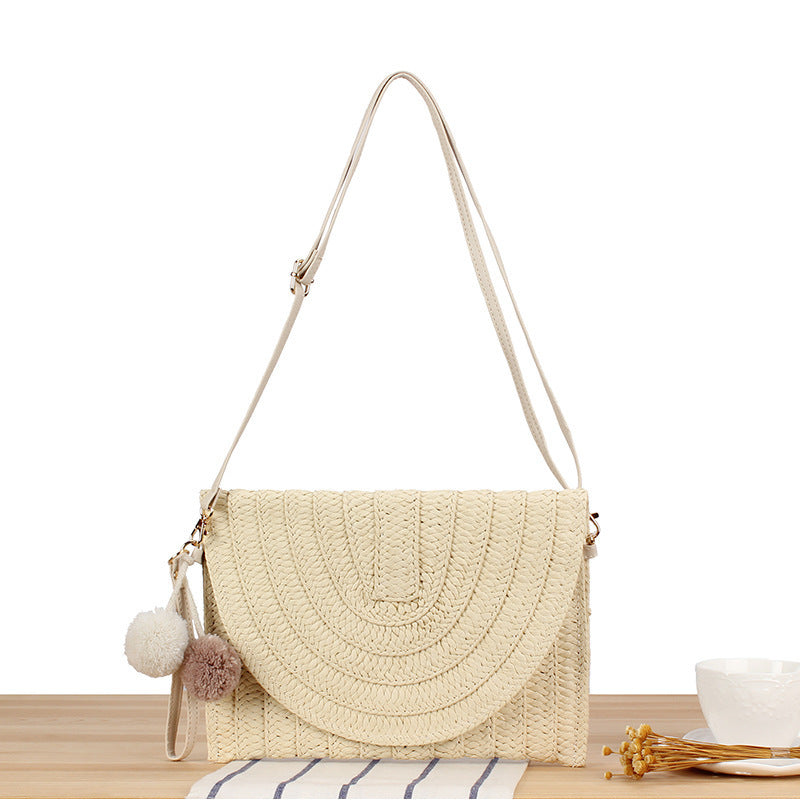 Fashionable Shoulder Bag Made of Braided Straw Stornfield