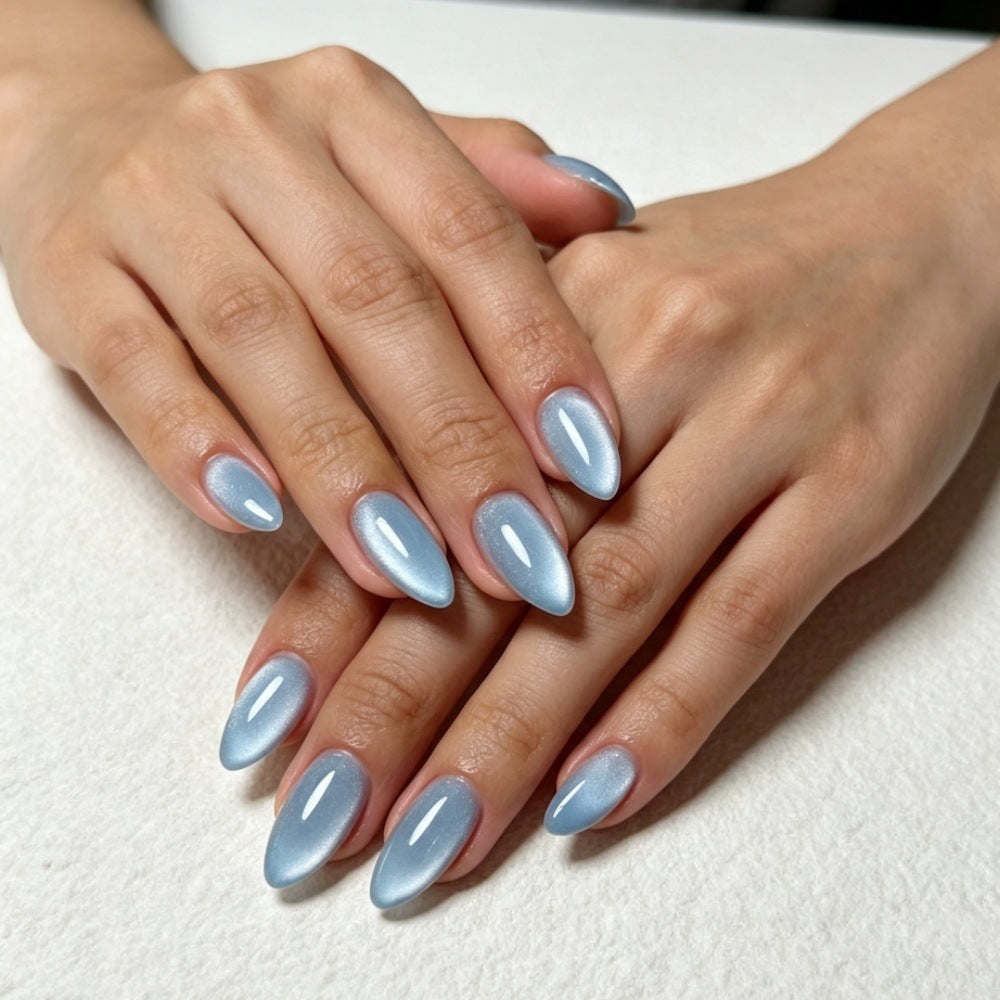 Trendy art nails with elegant gradient and high gloss finish Stornfield