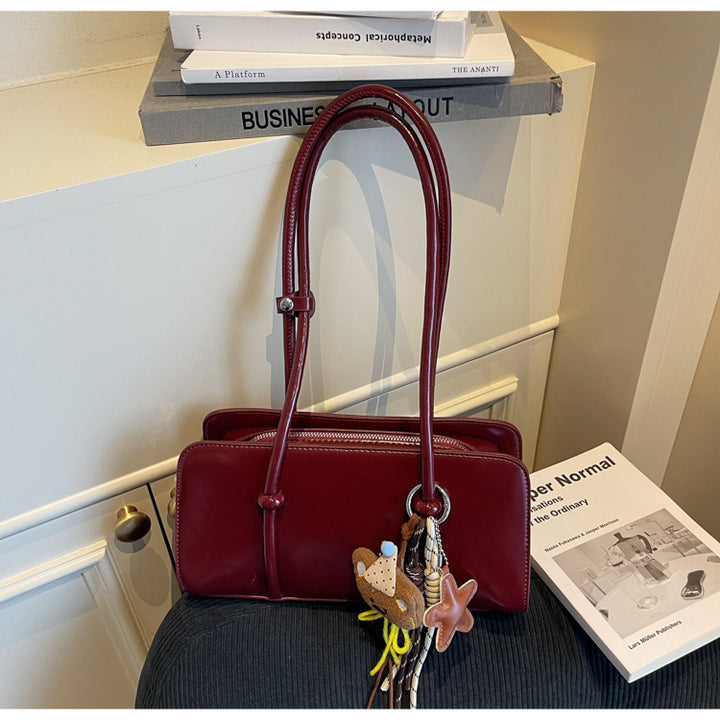 Modern Minimalist Crossbody Bag Stornfield