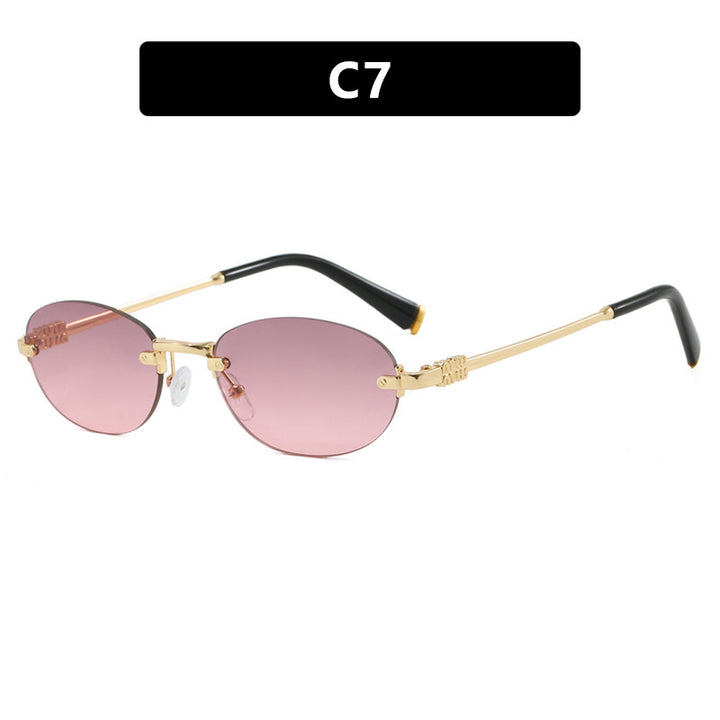 Women's fashion sunglasses with oval frame and elegant accents Stornfield