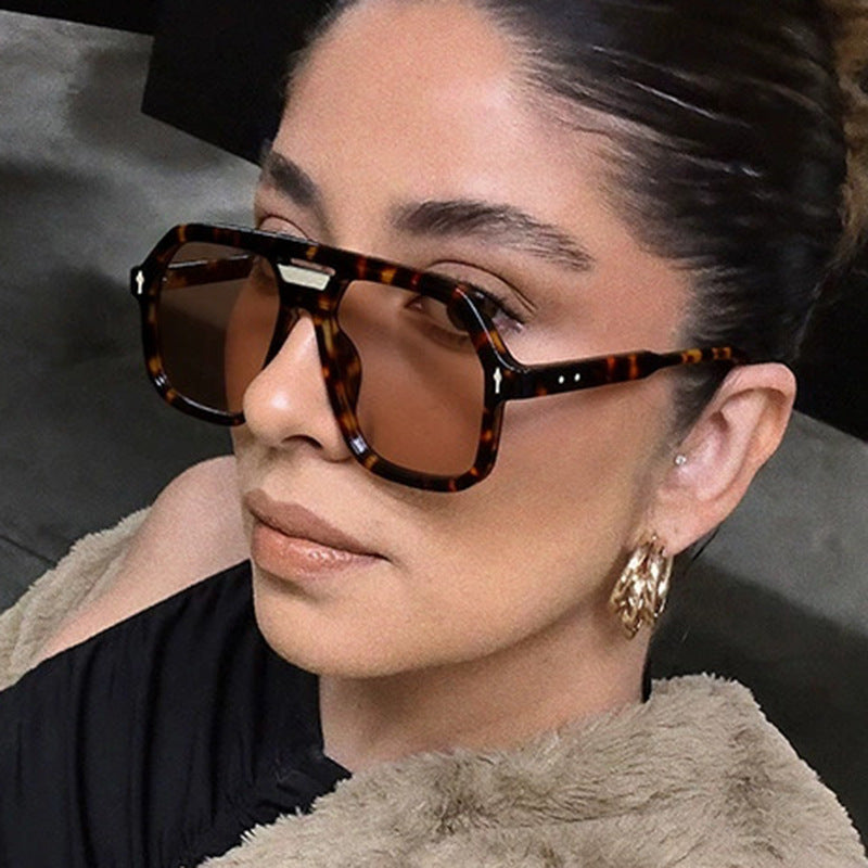 Women's oversized sunglasses with polygonal frame and UV protection Stornfield