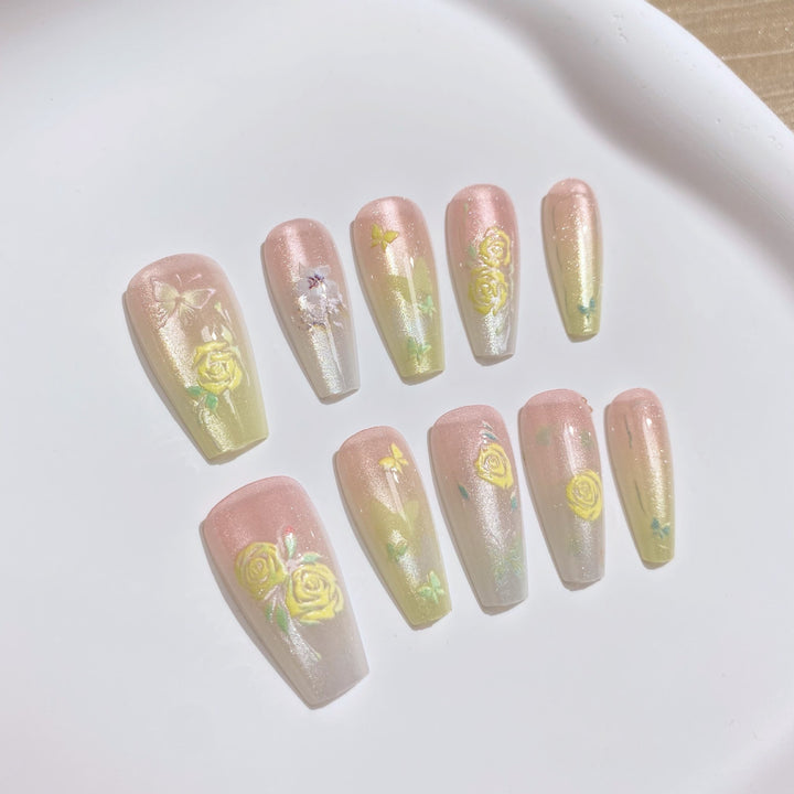 Floral Embellished Press-On Nail Art Set