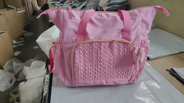 Spacious travel bag with innovative foldable design Stornfield