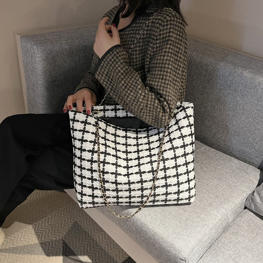 Chic Geometric Pattern Tote Bag