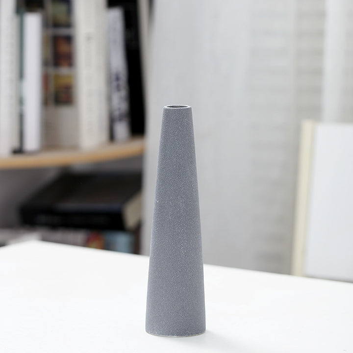 Elegant Sculptural Ceramic Vase Stornfeild