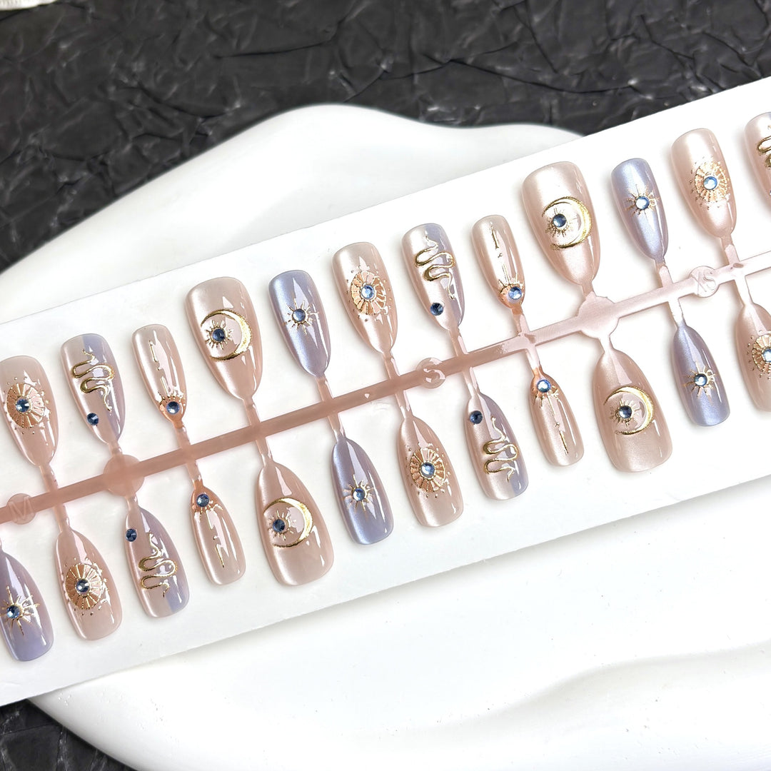 Glamorous Metallic Press-On Nail Set