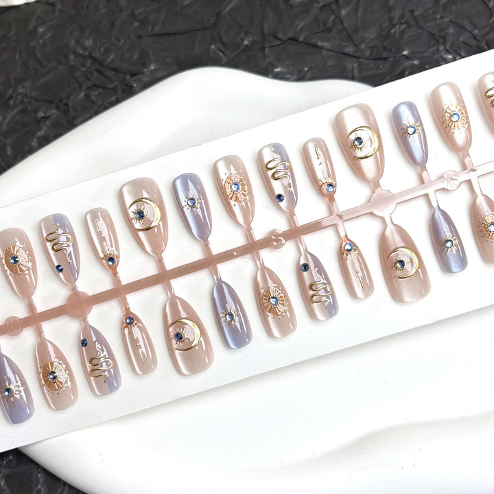 Glamorous Metallic Press-On Nail Set