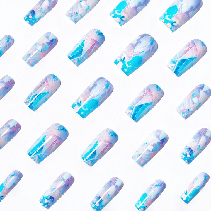 Artificial Nails in Modern Crystal Look Stornfield