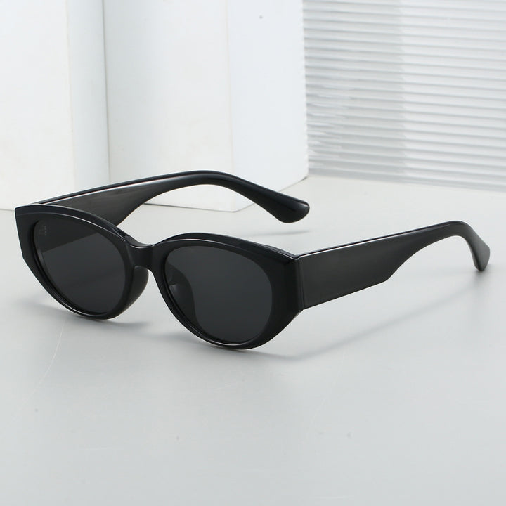 Women Cat-Eye Sunglasses in Fashion Style Stornfield
