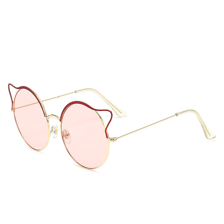 Fashionable Cat-Eye Sunglasses with Mirrored Lenses Stornfield