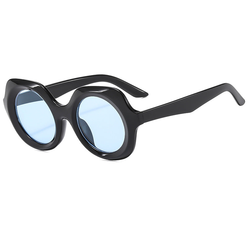 Women oversized sunglasses with stylish, curved frame Stornfield