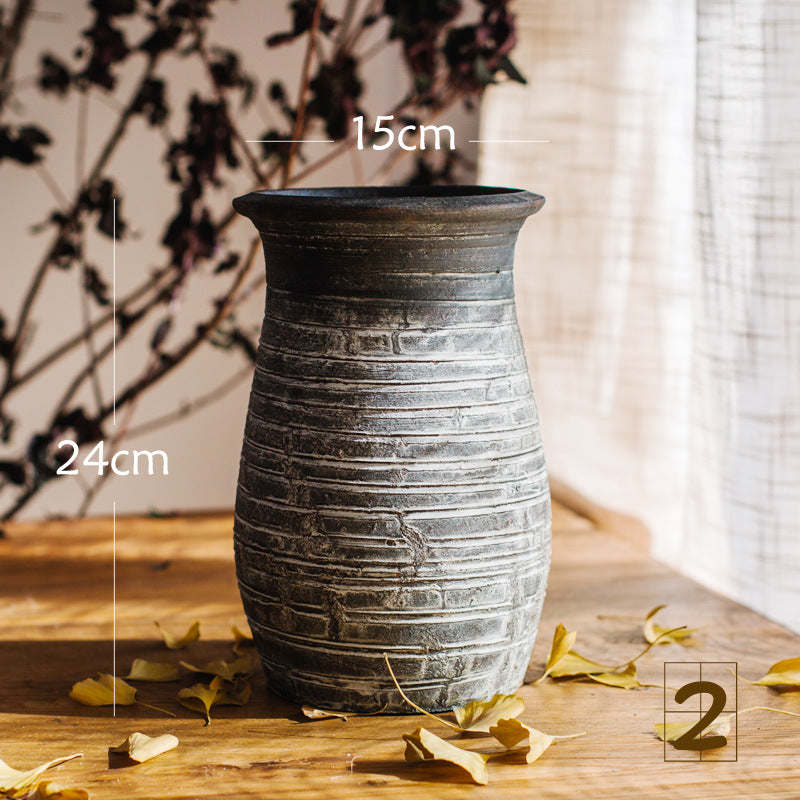 Rustic ceramic pot with handmade design Stornfield