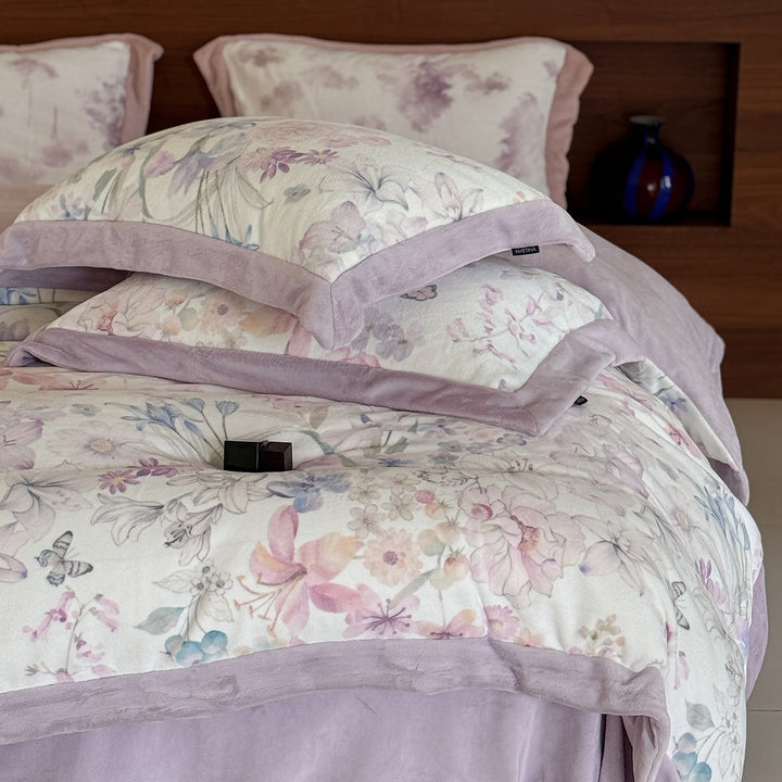 Duvet cover set with fine paisley pattern, reversible function and softly napped inner cover