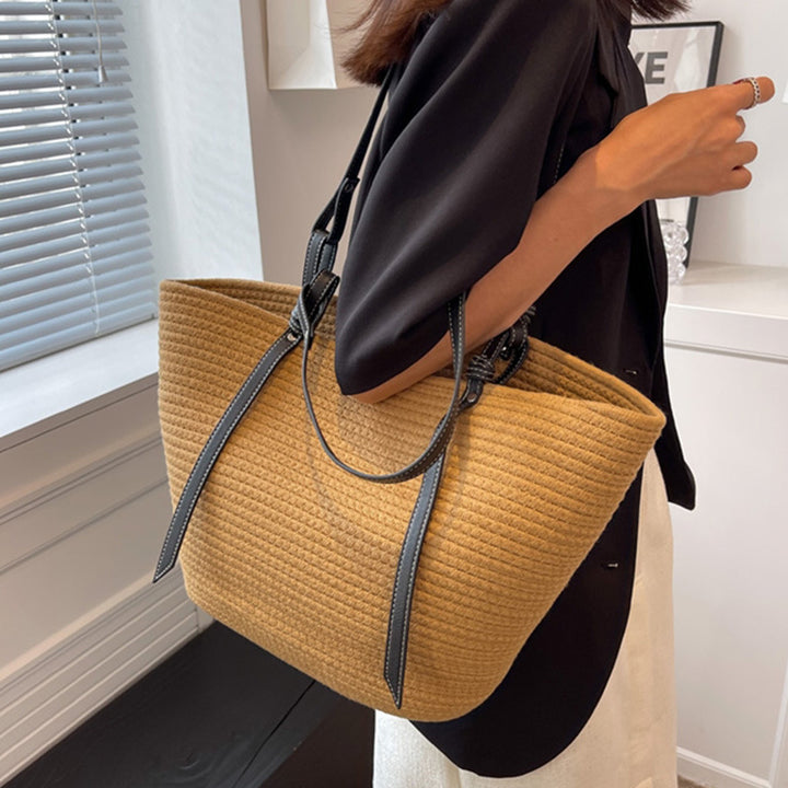 Elegant Shopper Bag with Texture Stornfield