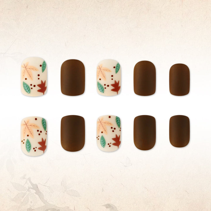 Fall-Themed Nail Art Stornfield