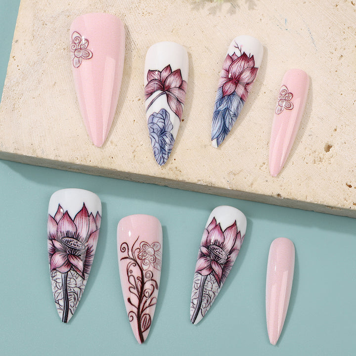 Artificial nails in floral design Stornfield