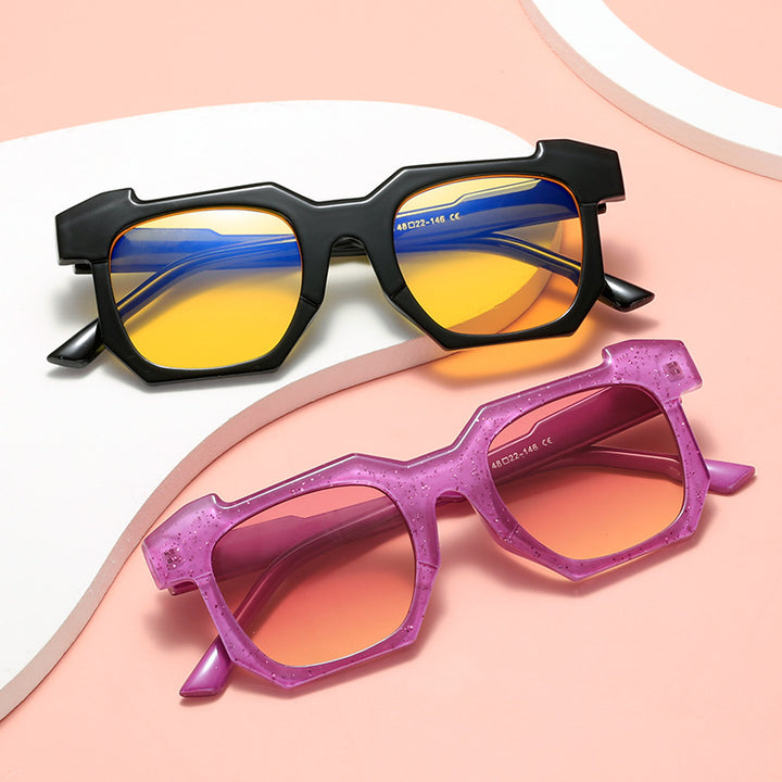 Ladies geometric sunglasses with striking, high-quality plastic frame Stornfield