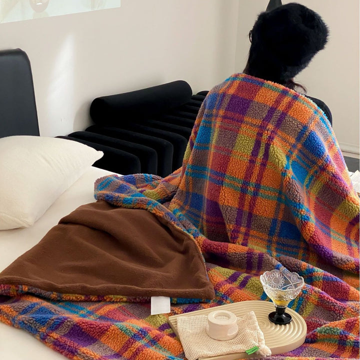 Extra-soft Sherpa throw blanket in check pattern with high pile