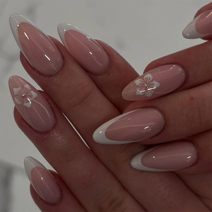 Elegant Nail Art Extensions Stornfield