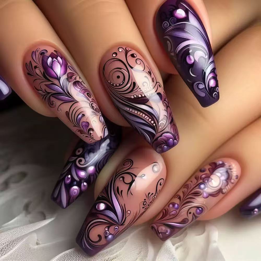 Artificial nail set with elegant floral design and glitter accents Stornfield