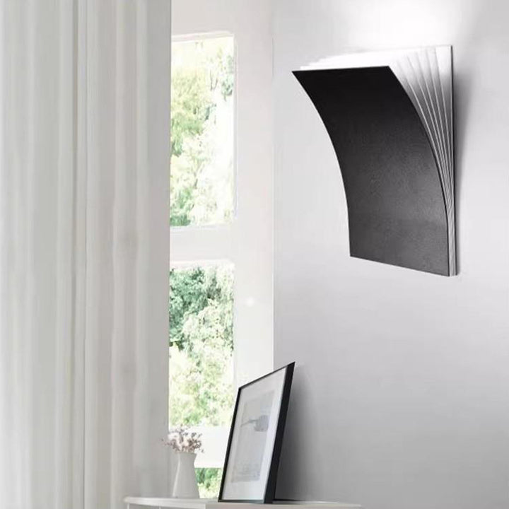Modern Artistic LED Wall Light
